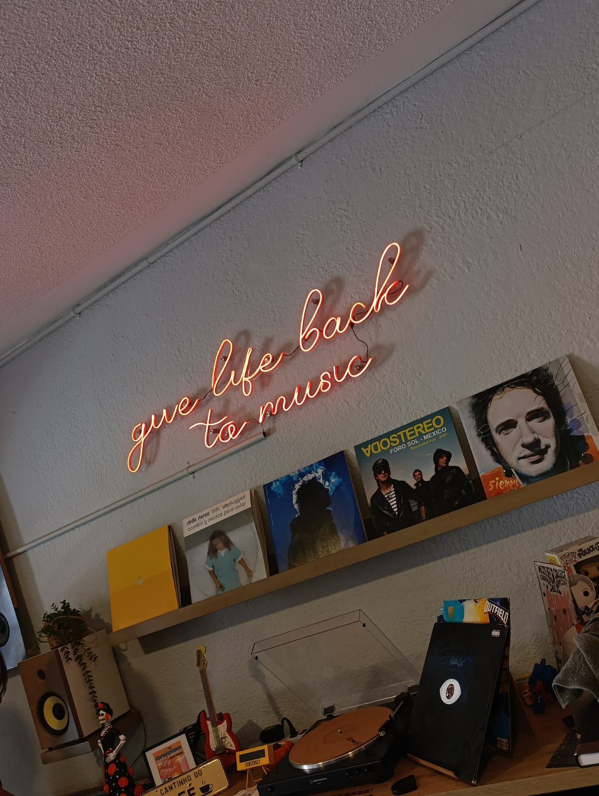 Para el chismesito whatsapp image 2026 03 15 at 10.44.39 pm